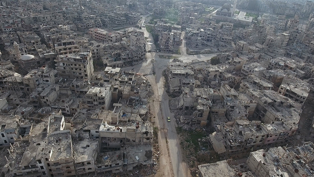 Homs var tidigare Syrien tredje största stad. Nu återstår mest ruiner som detta flygfoto visar.