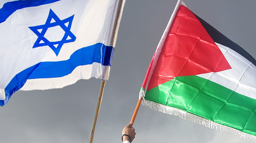Den israeliska och den palestinska flaggan vajar sida vid sida. Foto: Shutterstock